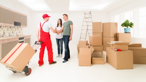 Local furniture removals in Bermondsey on a busy London street