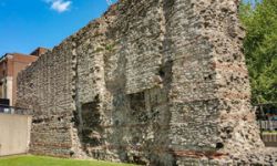 london-city-wall-tower-hill